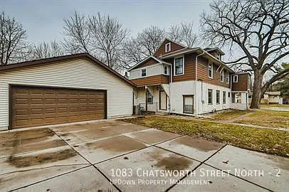 1083 Chatsworth St N #2 — Photo 25