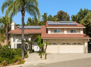22205 Dardenne St, Calabasas, CA 91302