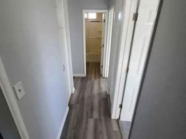 3934 Marine View Ave #39343934-1/2 — Photo 31