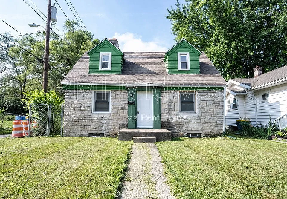 1415 W Pruitt St