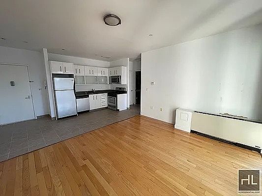 3rd image of 110 4th Ave APT 3F