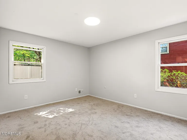 1006 Morris Ave — Photo 11