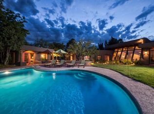 69 Estrada Calabasa, Santa Fe, NM 87506