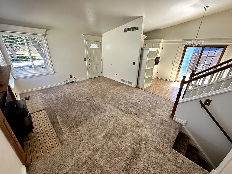 4825 S Pitkin Way — Photo 5