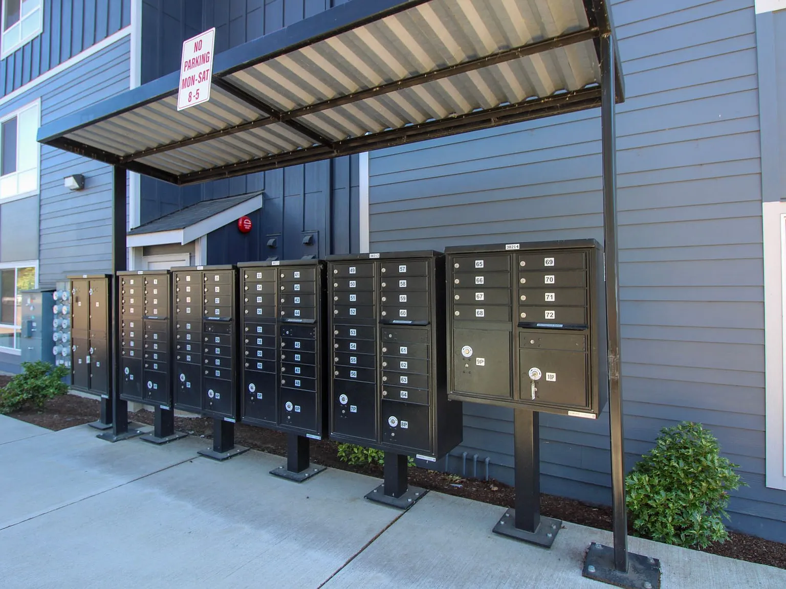 Creek's Edge Apartments — Photo 2