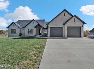 1050 Henley Blvd, California, MO 65018