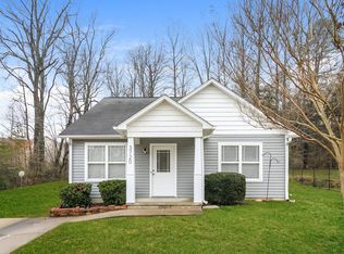 3720 Cheshire Woods Dr, Winston Salem, NC 27106
