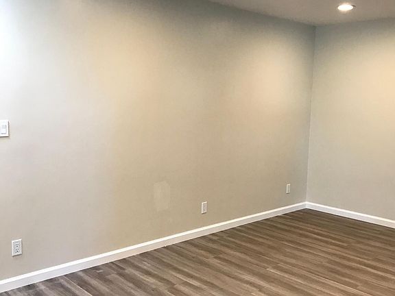 3rd image of 1545 Purdue Ct