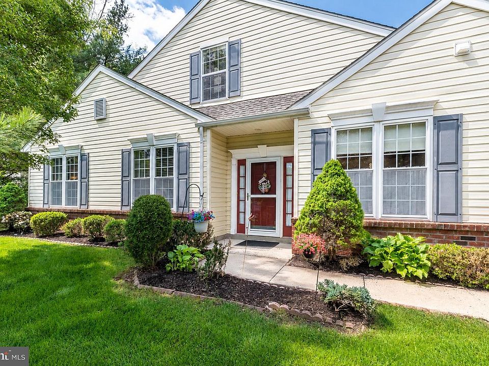 1st image of 147 Wyndham Woods Way