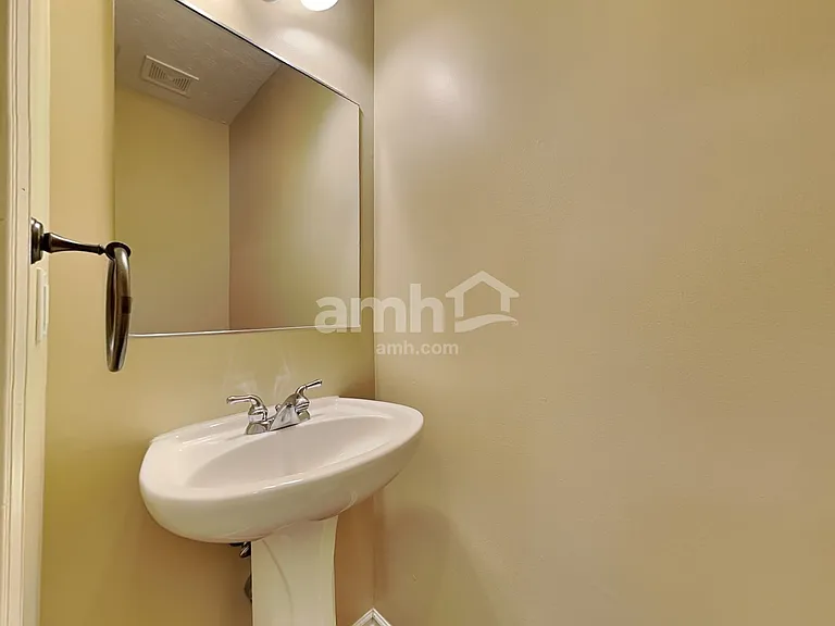 1425 Windstar Ct — Photo 10