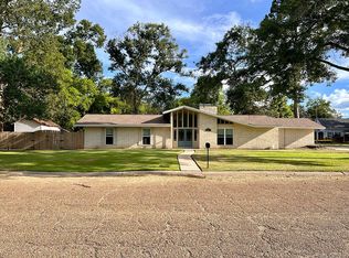 251 W Ash Ave, Eunice, LA 70535
