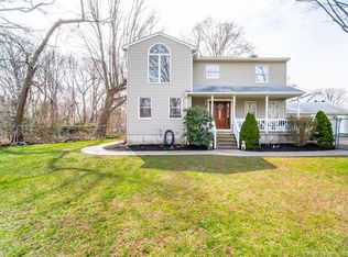 4 Marie Dr, East Haven, CT 06512