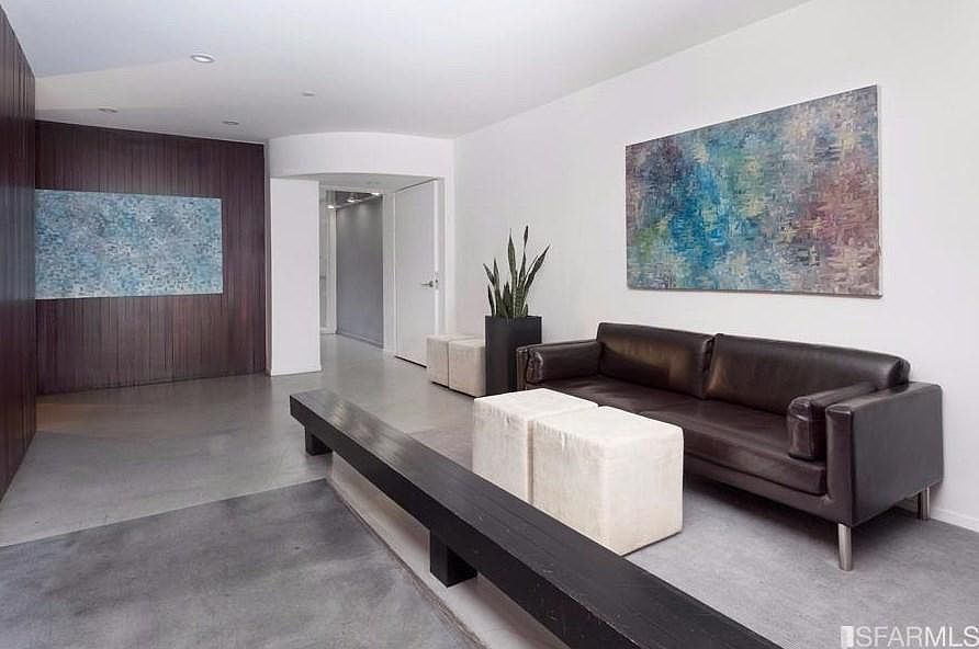 1st image of 520 Chestnut St APT 204