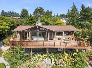6905 SE 34th St, Mercer Island, WA 98040
