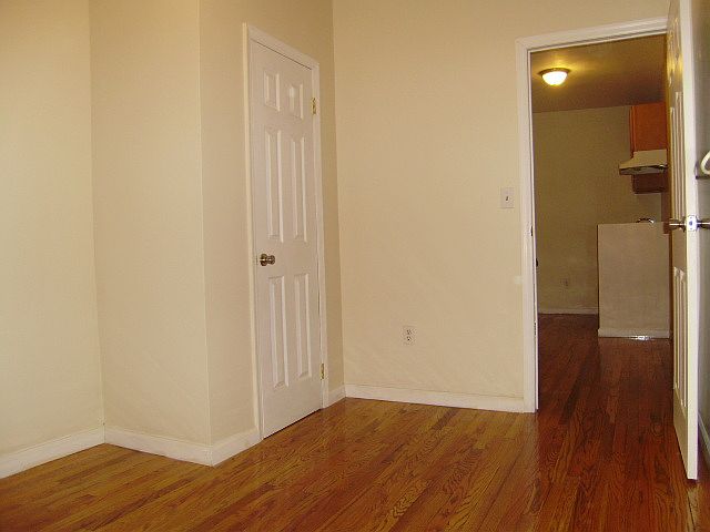 1st image of 1721 Lexington Ave APT 5