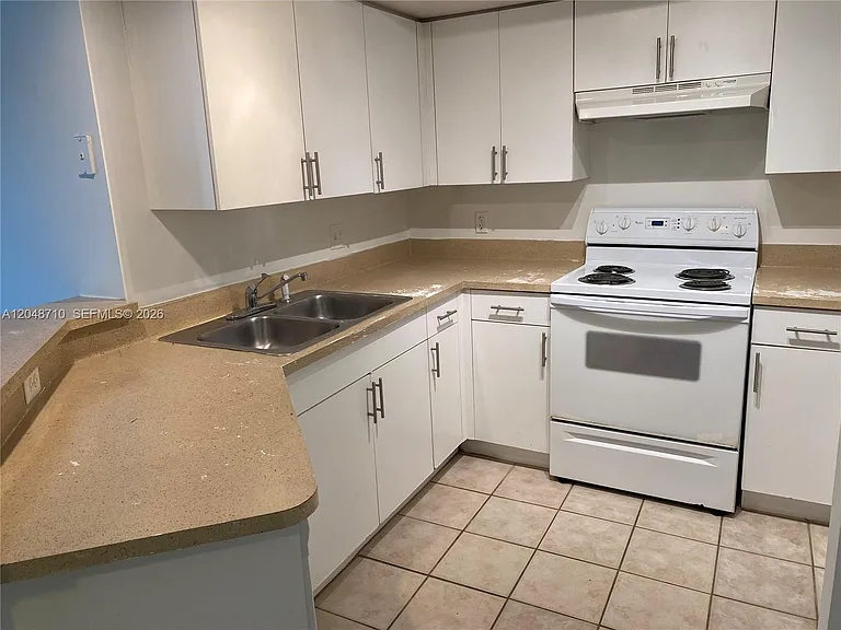 4177 N Haverhill Rd #808 — Photo 18