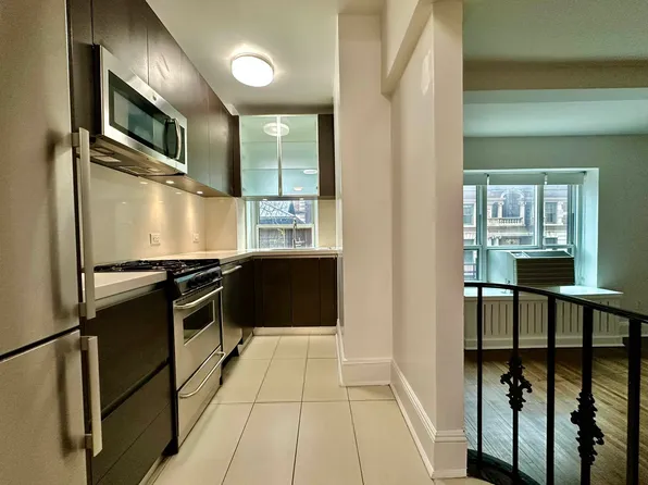 1080 Amsterdam Avenue image 4 of 29