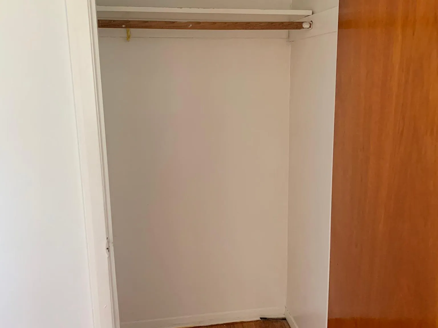 10 Paris Ln — Photo 3