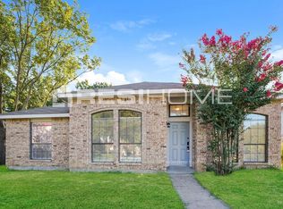 4120 O'B Crowe Dr, Dallas, TX 75227