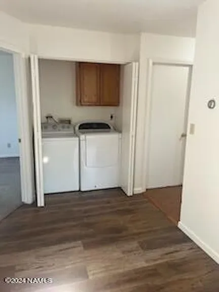 3 bed, 900 sqft, $2,100 — Photo 4