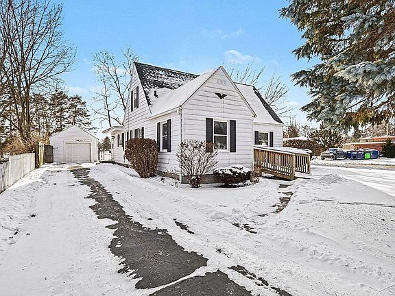 3rd image of 3537 Adams Ave