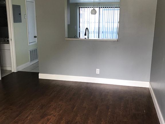4th image of 12043 Pepperdine Pl