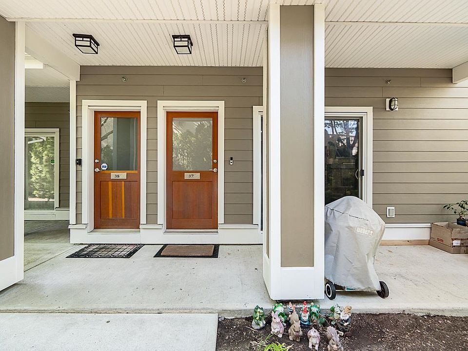1st image of 7388 Macpherson Ave #37