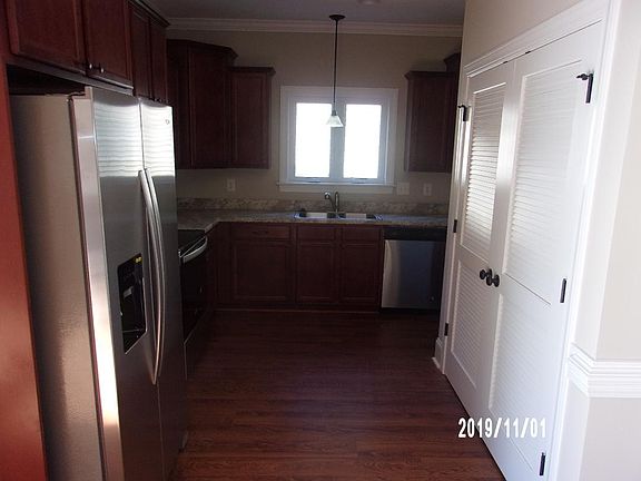4th image of 3316 Ellsworth Dr