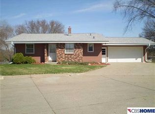 3825 N 88th Cir, Omaha, NE 68134