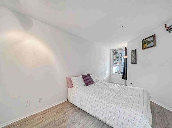 3 bedroom rental in Vancouver — photo 13