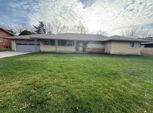 1166 N Pinecrest St, Wichita, KS 67208