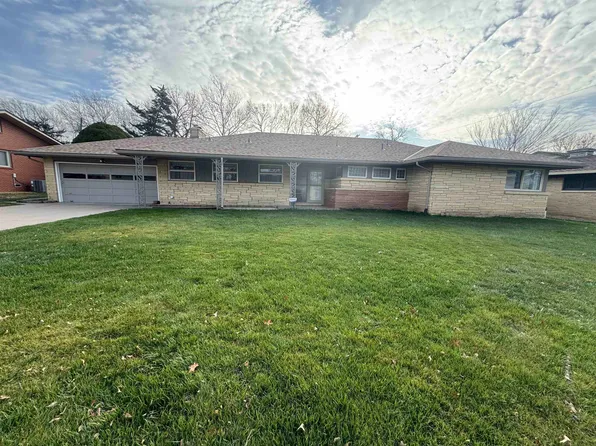 1166 N Pinecrest St, Wichita, KS 67208