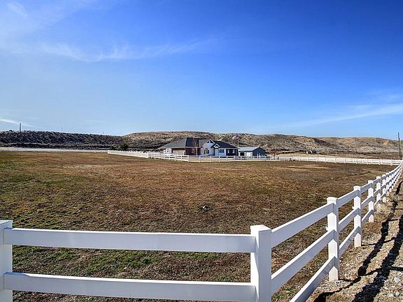 2nd image of 6505 Horse Haven Ln