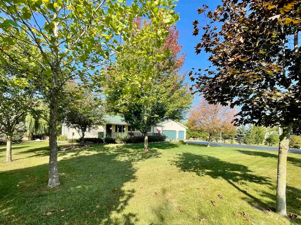 1164 S Meridian Rd, Mount Pleasant, MI 48858