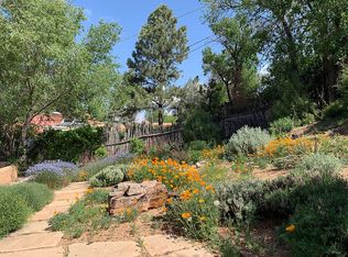 1 Cerro Gordo Rd APT C, Santa Fe, NM 87501