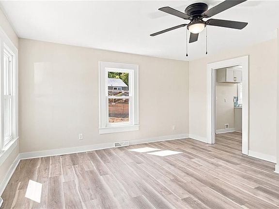 5th image of 307 Old Liberty Rd