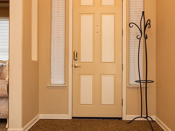 5th image of 2408 Calero Dr