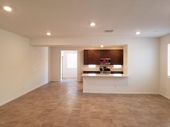 4th image of 9234 W Meadowbrook Ave