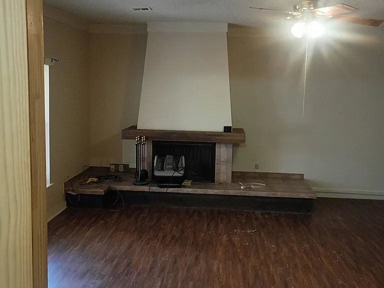 12420 S Garnett Rd — Photo 6