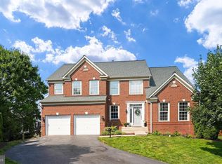 822 Sandpoint Ct NE, Leesburg, VA 20176