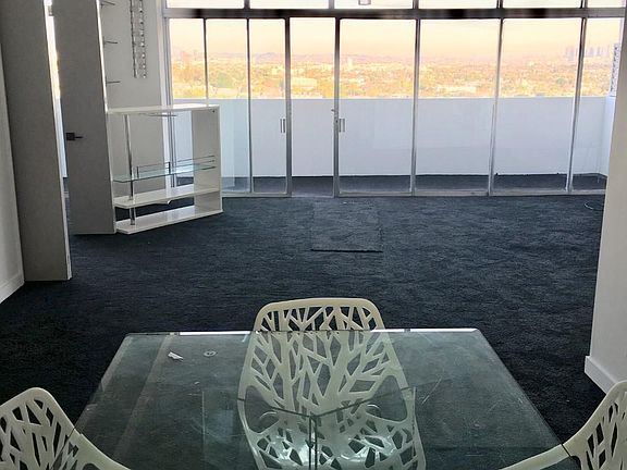 2nd image of 1155 N La Cienega Blvd #Penthouse 10