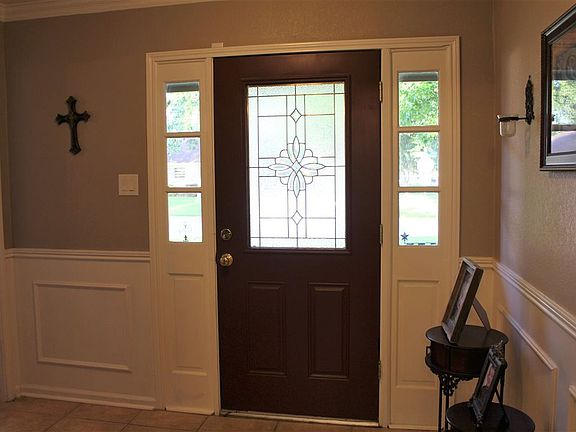 2nd image of 1315 Stacewood Dr