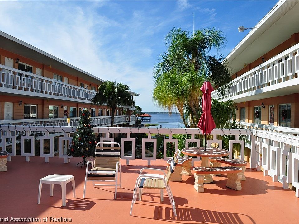 1st image of 2113 Lakeview Dr APT 3B