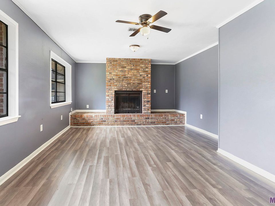 1st image of 4609 Greenwood Ln