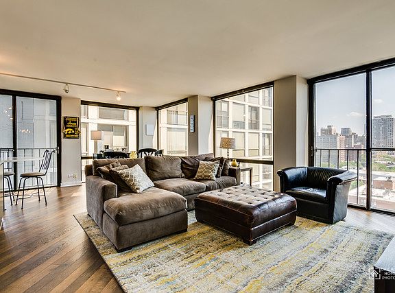 2nd image of 345 W Fullerton Pkwy APT 1604