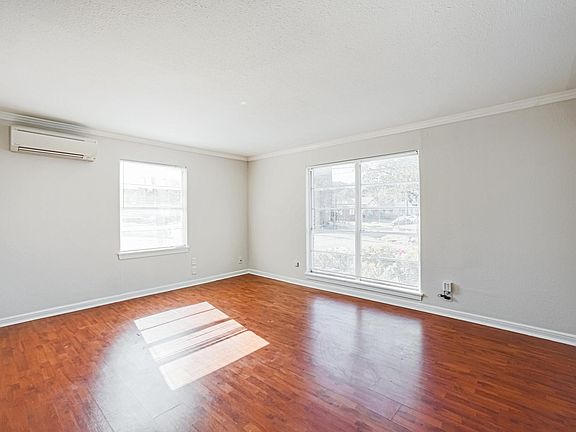 4th image of 1923 McDuffie St APT 2