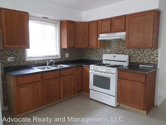 3rd image of 14901 S Cleveland Ave #2