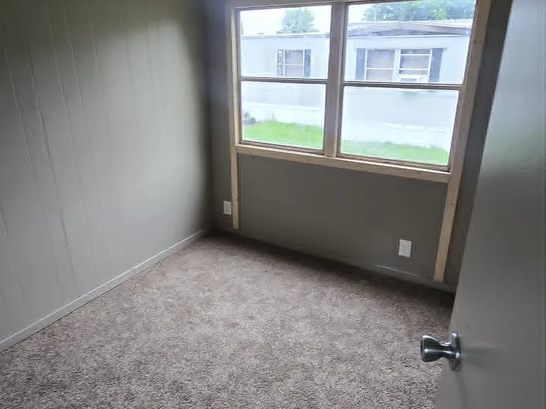 126 Hemlock Dr #126 — Photo 7