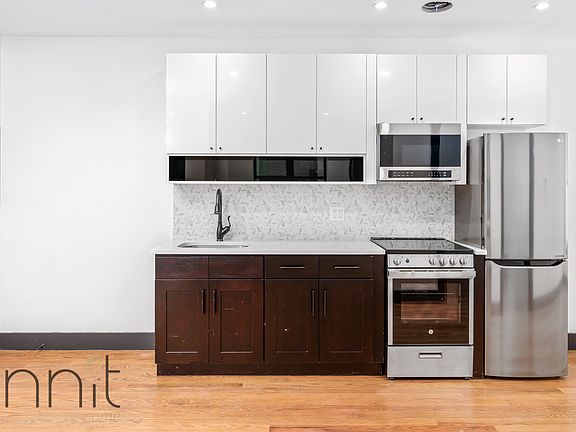 3rd image of 221 Martense St #1L