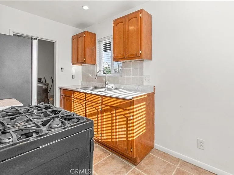 1192 Stringer Ave — Photo 7